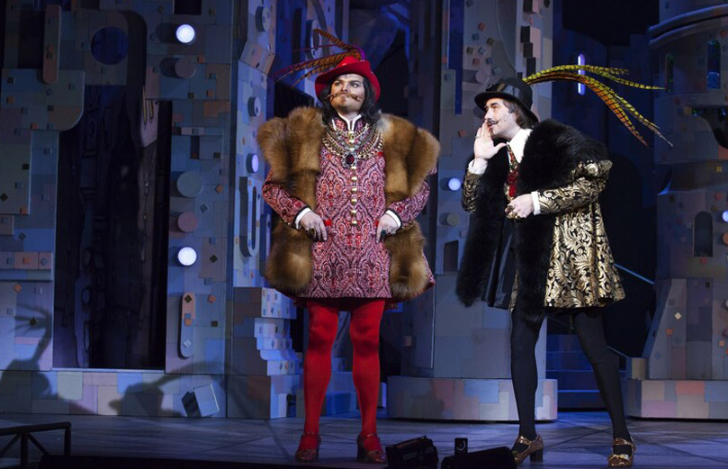 Собака на сене